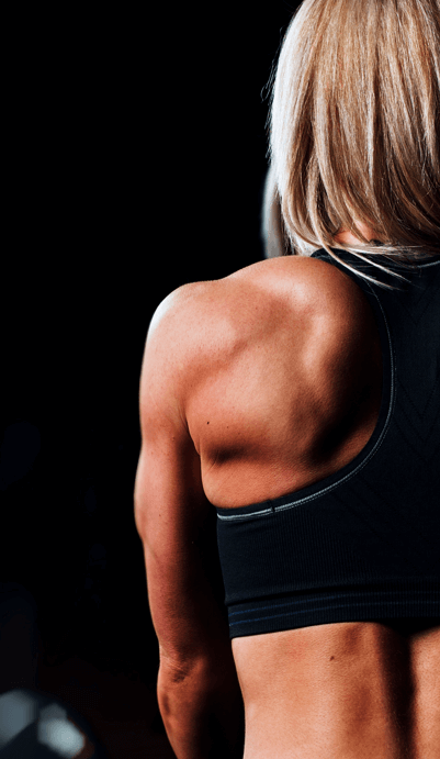 Photo de dos de Karen, fondatrice du 3X15.